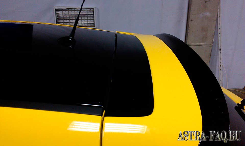 Обтяжка крыши винилом на Opel Astra J