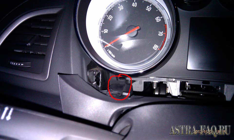 Как снять панель приборов на Opel Astra J