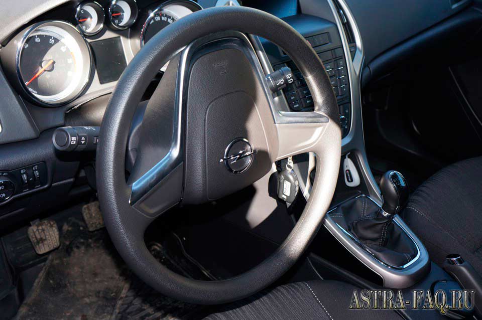 Как снять руль на Opel Astra J