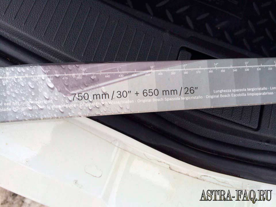 Замена щеток стеклоочистителя на Opel Astra J