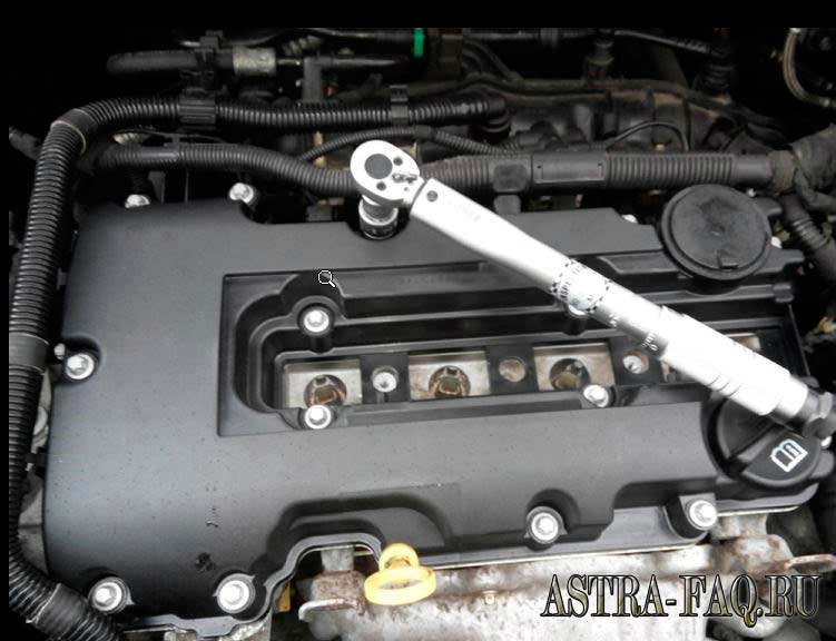 Замена клапанной крышки на Opel Astra J
